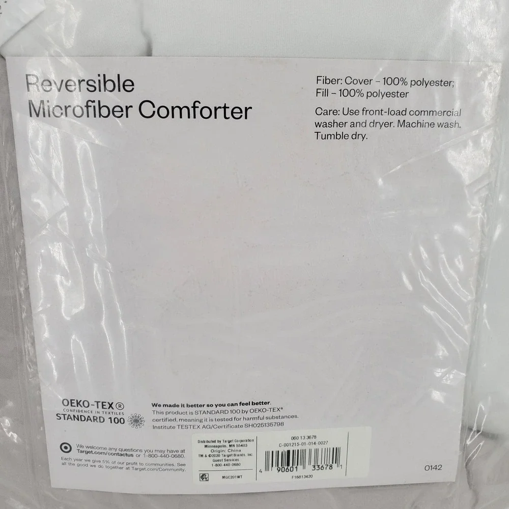 Room Essentials Reversible Microfiber Comforter‎ Twin Twin XL White Gray New